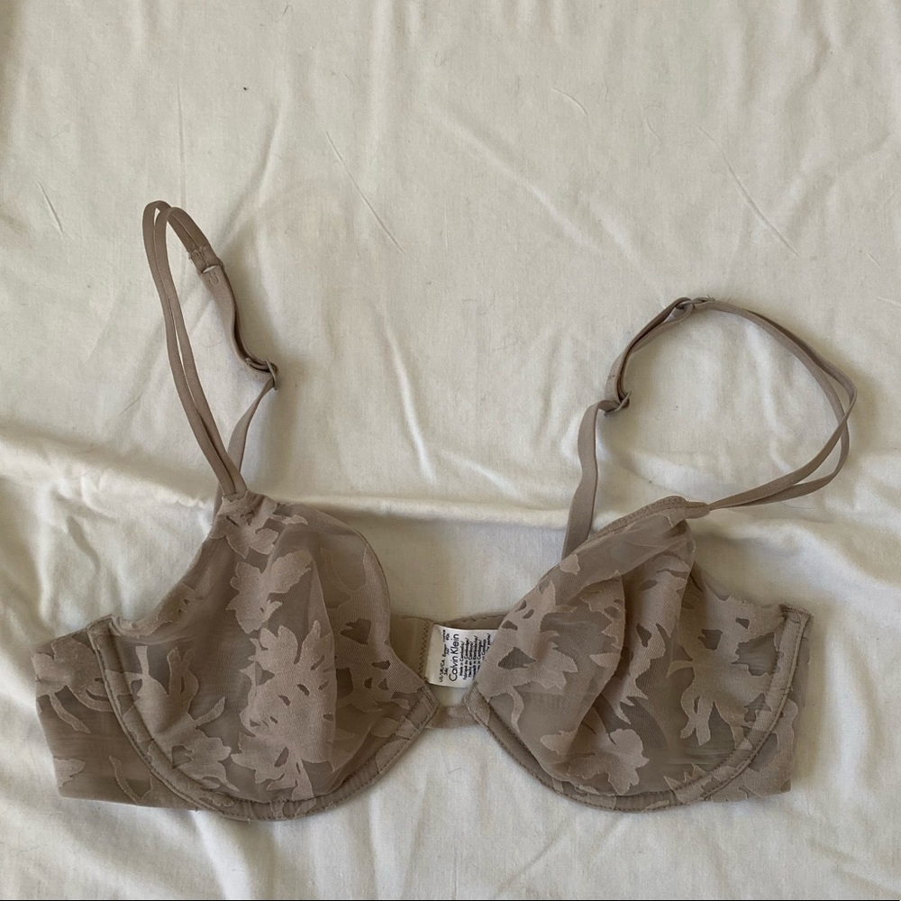 EUC - Calvin Klein nude bra